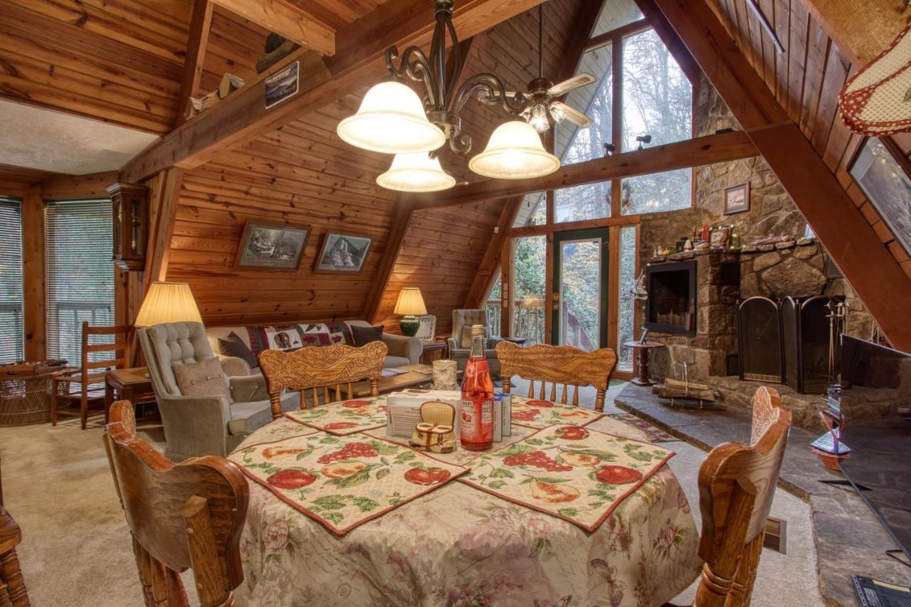 Mountain Springs Chalet Gatlinburg Esterno foto
