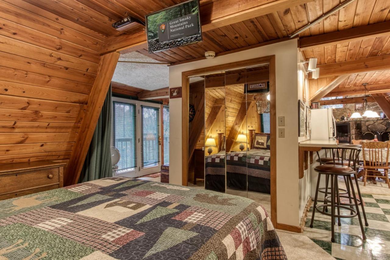 Mountain Springs Chalet Gatlinburg Esterno foto