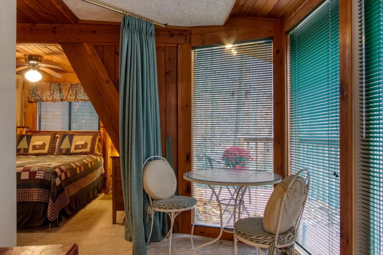 Mountain Springs Chalet Gatlinburg Esterno foto