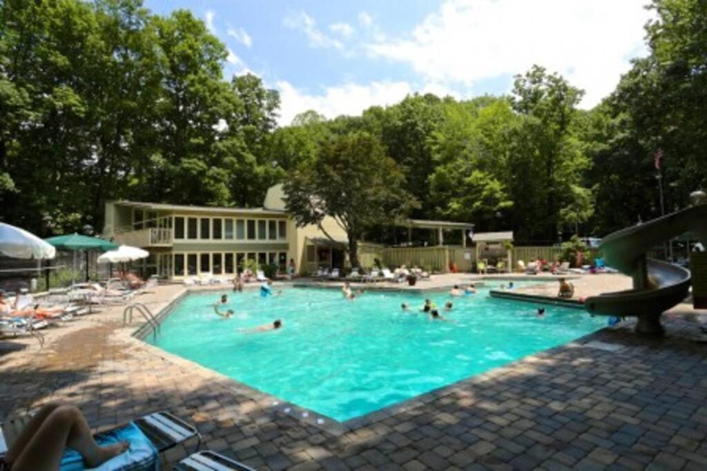Mountain Springs Chalet Gatlinburg Esterno foto
