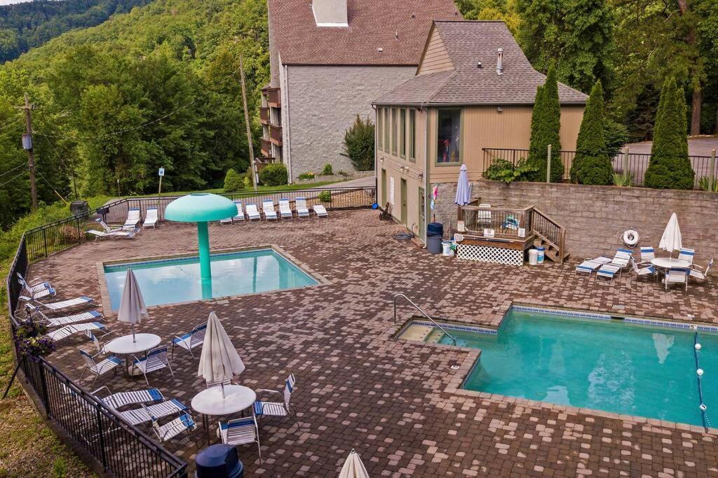 Mountain Springs Chalet Gatlinburg Esterno foto